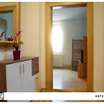 Aco Living - A Cheap Overnight Lägenhet *