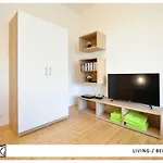Aco Living - A Cheap Overnight Апартаменты Клагенфурте