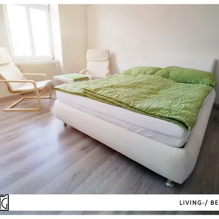 Aco Living - A Cheap Overnight *
