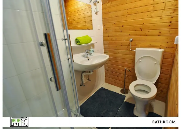 Aco Living - A Cheap Overnight *