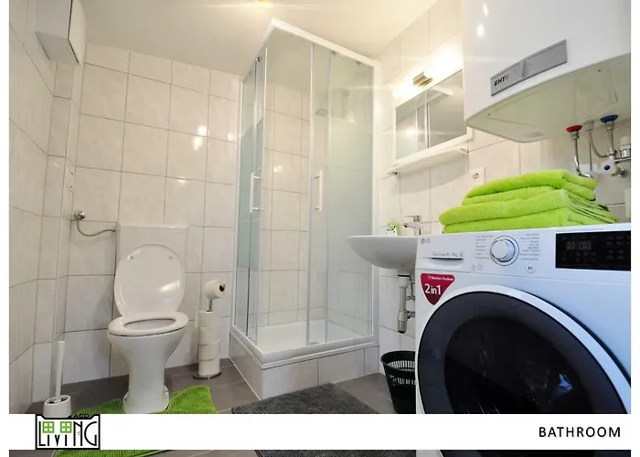 Aco Living - A Cheap Overnight *